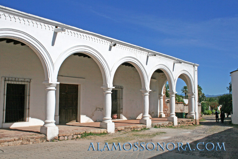 The Mansions of Alamos